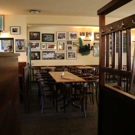 Double B Hostel Erfurt Luaran gambar
